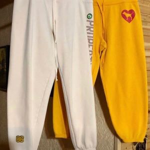 VS Pink Capri sweatpants